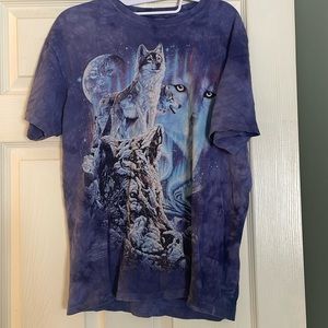 The Mountain Wolf Tshirt Size M